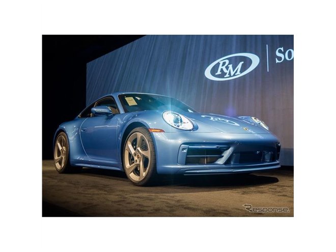 ポルシェ 911 のオークション落札額が新記録、映画『カーズ』のサリー