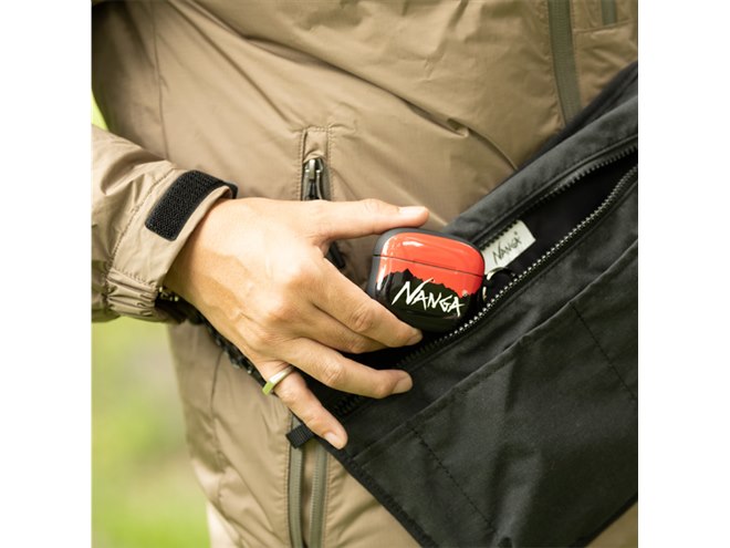 Hamee、「NANGA」コラボレーションデザインのiFace First Classケース2