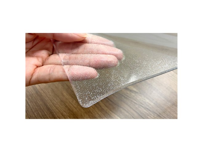 MAXZEN、ひとり暮らし向けの112L冷凍冷蔵庫「JR112ML01