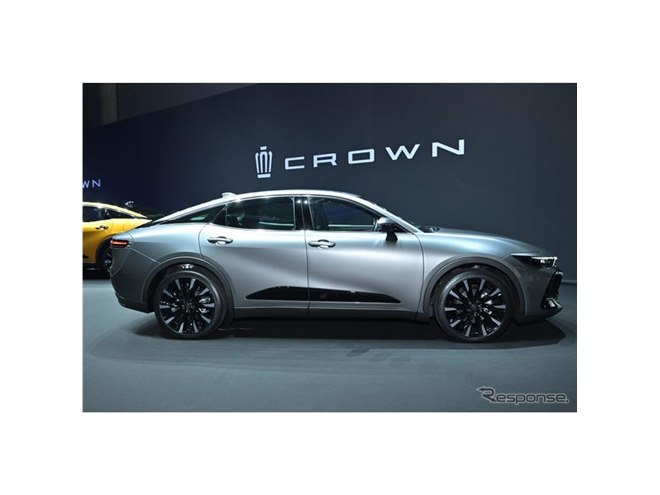 クラウン　セダン　ブリヂストン 235/55R19 新車外し クラウン TOYOTA トヨタ 新型 クラウンセダン 純正 19インチ 新車外し