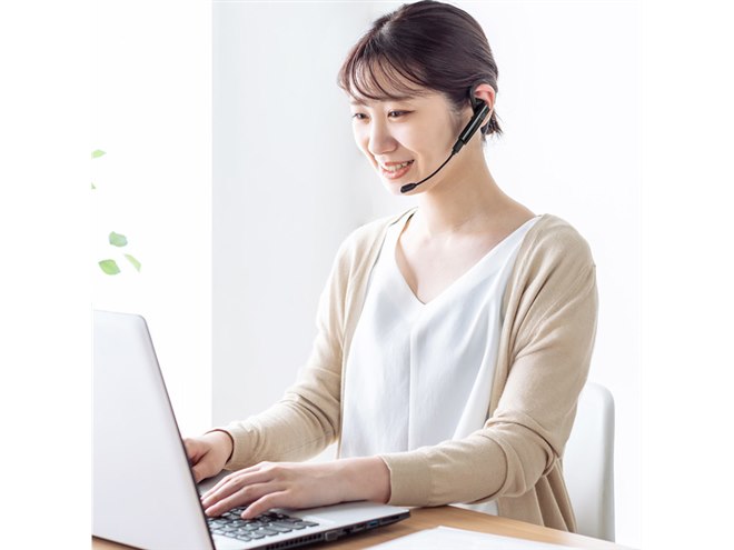 サンワ、集音性を高める外付けマイク付きの片耳用Bluetooth