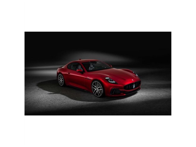 新型「マセラティ・グラントゥーリズモ」デビュー ブランド初のEVも