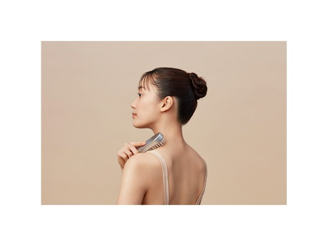 SALONIA、“独自のEMS周波数で全身ケア”する美顔器「EMSリフト SALONIA、“独自のEMS周波数で全身ケア”する美顔器「EMSリフト