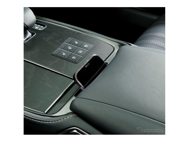 レクサス LS、乗り心地や操縦安定性を向上…最新マルチメディアも採用