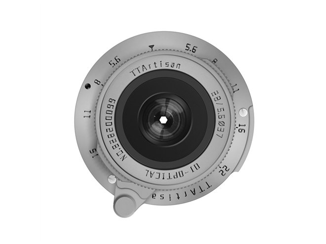 世界各500本限定、ライカM用「TTArtisan 28mm f/5.6」にゴールド