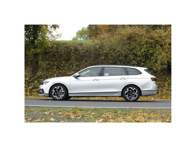 3シリーズに似ている？ VW『パサート』次期型、シルバーボディで