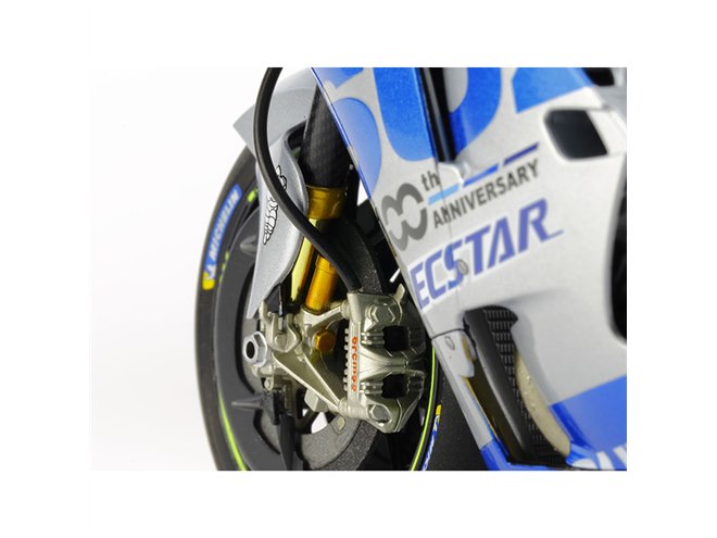 タミヤ、2020年MotoGPでチームタイトルを獲得した「スズキ GSX
