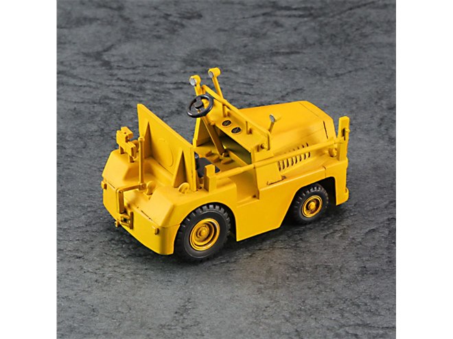 海上自衛隊の量産型初号機＆牽引車の1/72スケール模型セット、本日3/1 