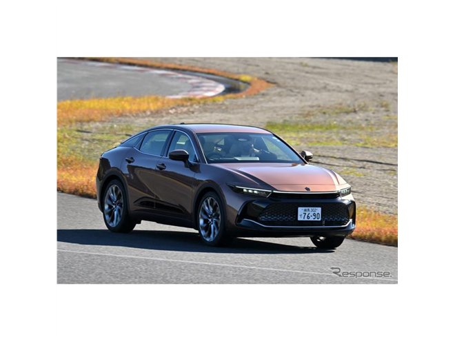 �g���^�E�N���E��