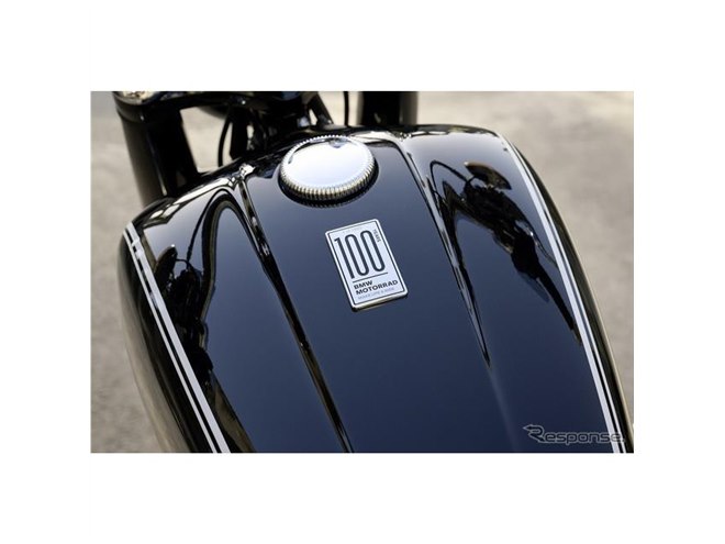 BMWモトラッド誕生100周年、R nineTとR18に限定モデル - 価格.com