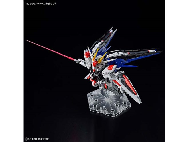バンダイ、“SD史上最高の可動”「MGSD フリーダムガンダム」最新の製品