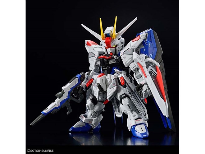 バンダイ、“SD史上最高の可動”「MGSD フリーダムガンダム」最新の製品画像を公開 - 価格.com