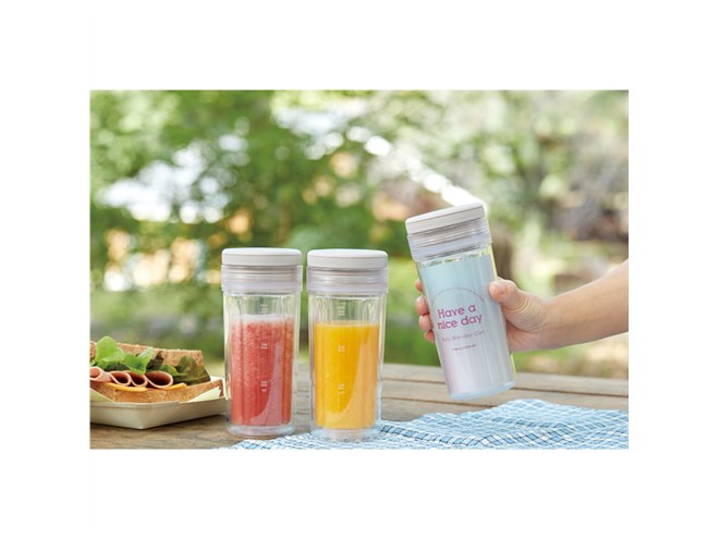 レコルト、そのままタンブラーとして使える容量300mlのブレンダー