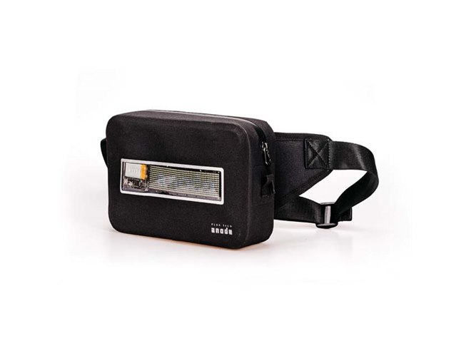 電子技販、充電しながら使用できる「ウェアラブルLEDディスプレイ