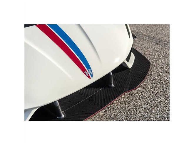 1817馬力ツインターボ積むハイパーカーにサーキット仕様