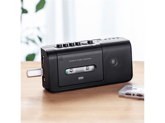 カセットテープからUSBメモリーにMP3保存できる、AM/FMラジオ