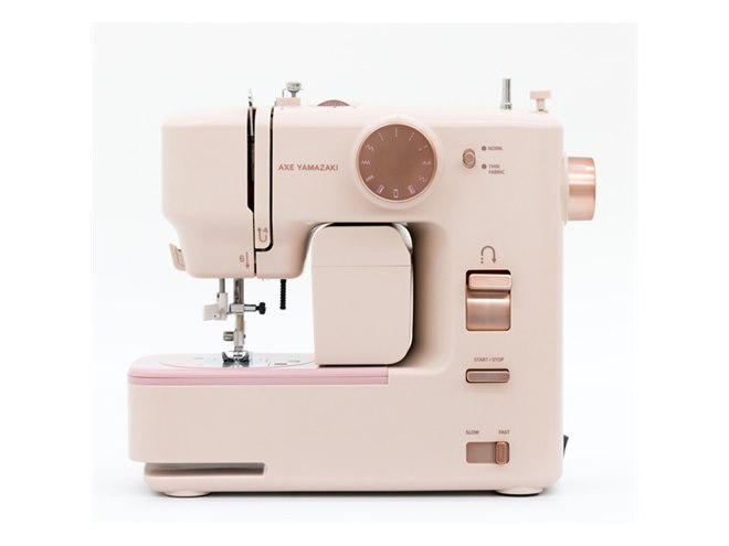 乾電池対応、コンパクトで電子機能搭載の「大人のための、気分がアガる