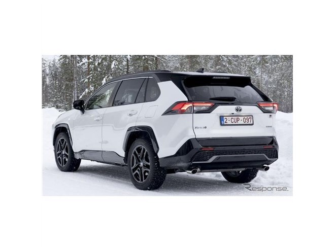 トヨタ RAV4 に「GRスポーツ」、222馬力ハイブリッド搭載…欧州発売 トヨタ RAV4 に「GRスポーツ」、222馬力ハイブリッド搭載…欧州発売