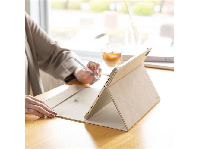 Hamee、上品なスエード調素材を採用した3つ折りiPadケース - 価格.com