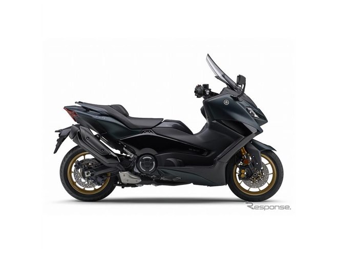 ATスポーツ『TMAX560』2023年モデルは、新カラー2色追加でシブく