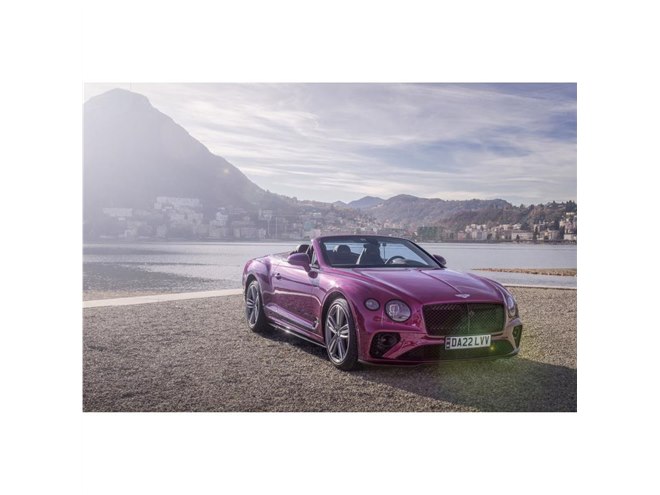 ベントレーが2023年モデルの価格を改定 - 価格.com