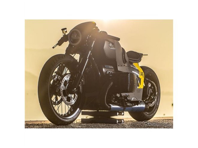 BMWモトラッド、『R18』をカスタム…モチーフは1930年代の航空機