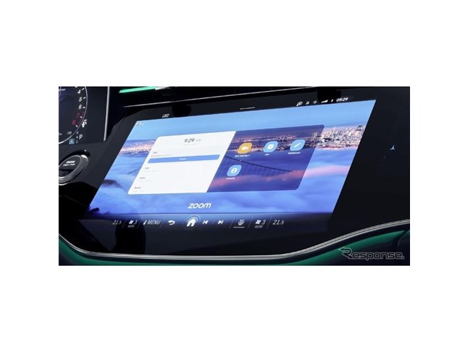 メルセデスベンツ『Eクラス』新型、「MBUXスーパースクリーン」採用へ