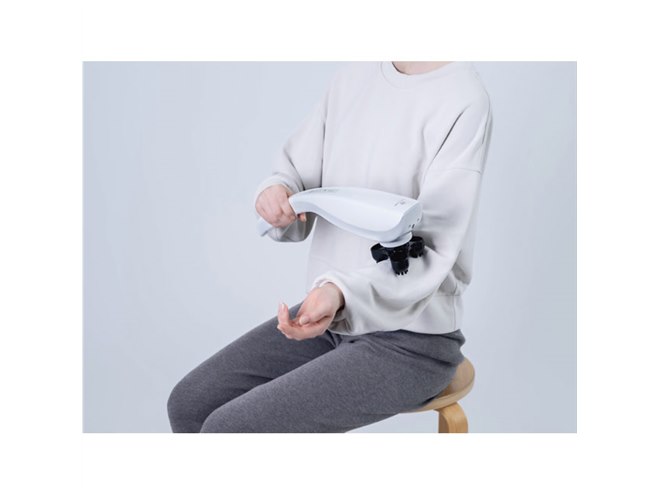 片手で肩甲骨まわりまで届く「3Dハンディマッサージャー2」が本日4/14