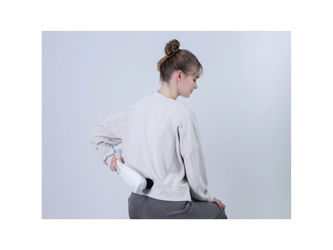 片手で肩甲骨まわりまで届く「3Dハンディマッサージャー2」が本日4/14