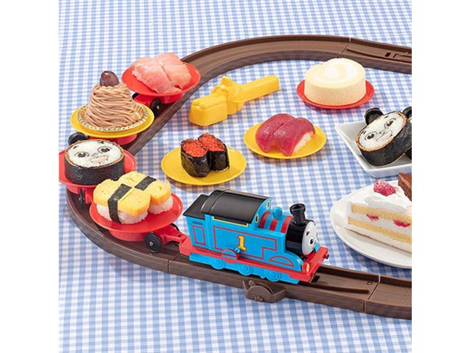 タカラトミー、「超ニギニギおうちで回転寿し きかんしゃトーマス」を