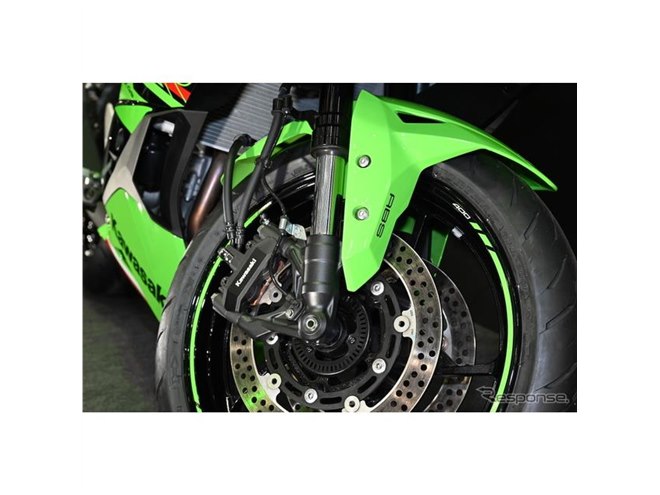 4気筒スーパースポーツの最上位、カワサキ『Ninja ZX-4RR』参考