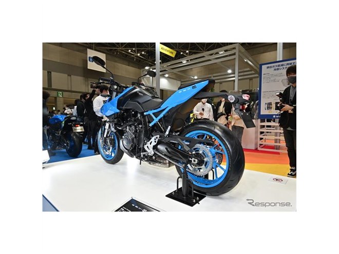 新エンジン搭載した個性派スポーツ、スズキ『GSX-8S』…東京モーター