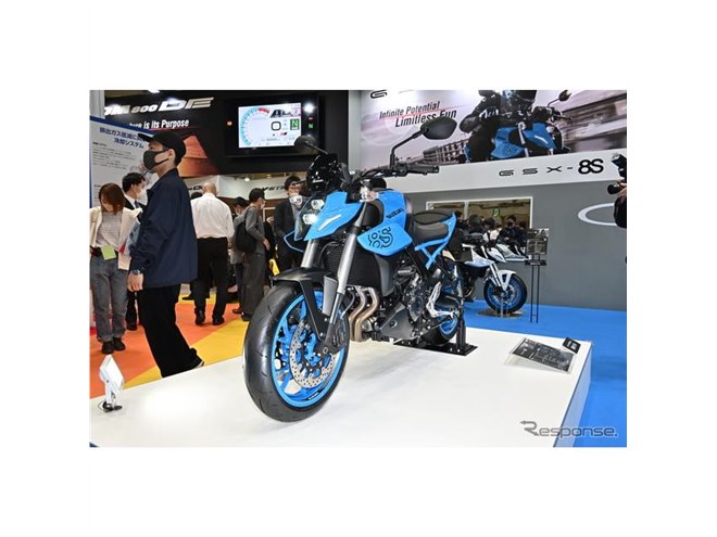 新エンジン搭載した個性派スポーツ、スズキ『GSX-8S』…東京モーター