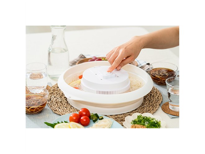 PRISMATE、折りたためるシリコンボウル付きの流しそうめん器を本日4/11