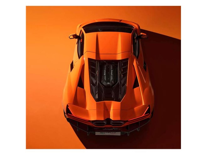 ランボルギーニの新たなフラッグシップ「Revuelto（レヴエルト）」が