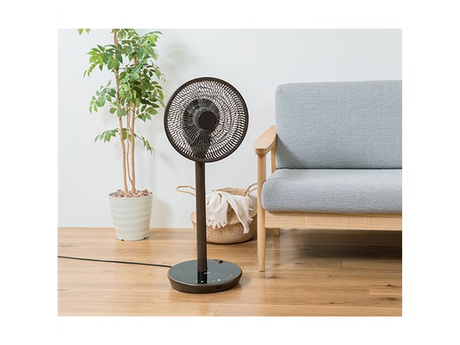 PRISMATE、885mm/550mmの高さ調節に対応した扇風機を本日4/11発売