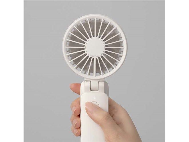 リズム、誤作動防止機能を追加したモバイルファン「Silky Wind