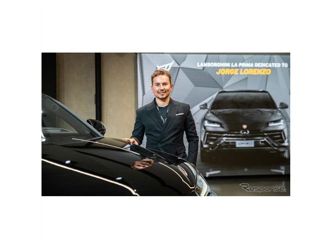 ランボルギーニ URUS 1周年 V8 エンジンプレート オーナー 納車 非売品 バイクレースのレジェンドに、ランボルギーニSUVを納車…666馬力の