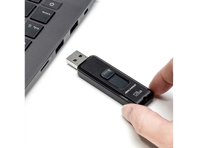 ARCHISS、キャップレスデザインのスライド式USBメモリー - 価格.com
