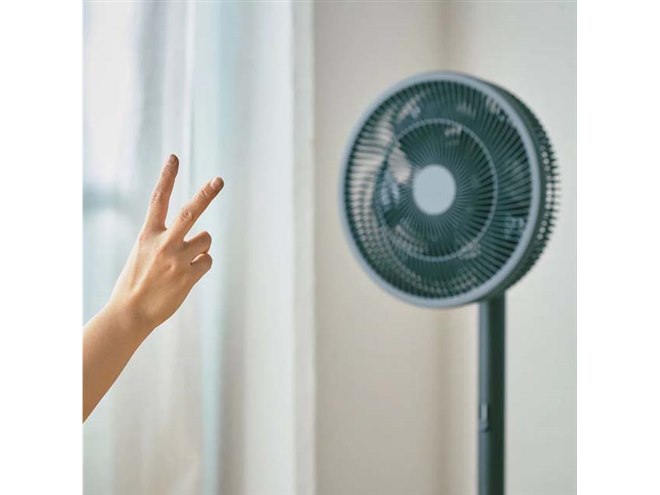 シロカ、「まる・ちょき・ぱー」で操作できる扇風機「めくばり