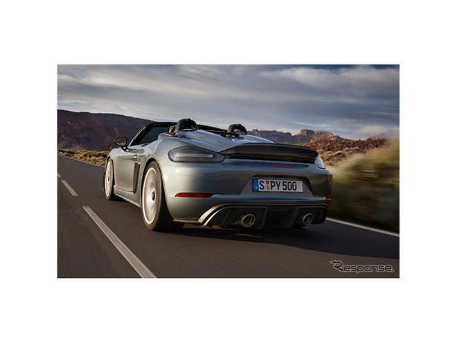 ポルシェ最強の2シーターオープン「718スパイダーRS」、2024万円