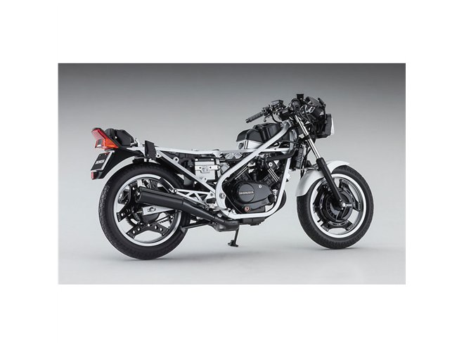 2代目「ホンダ VT250F」実車取材をもとに完全新金型で再現、ハセガワが本日6/24発売 - 価格.com