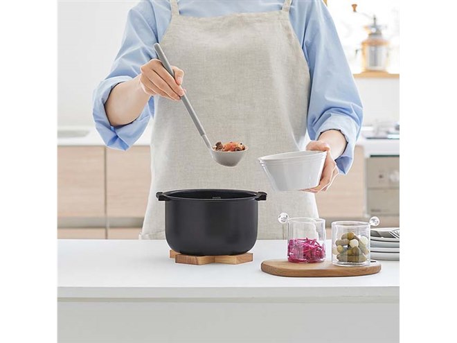 タイガー、100周年記念モデルの電気圧力鍋「TIGER COOKPOT COK