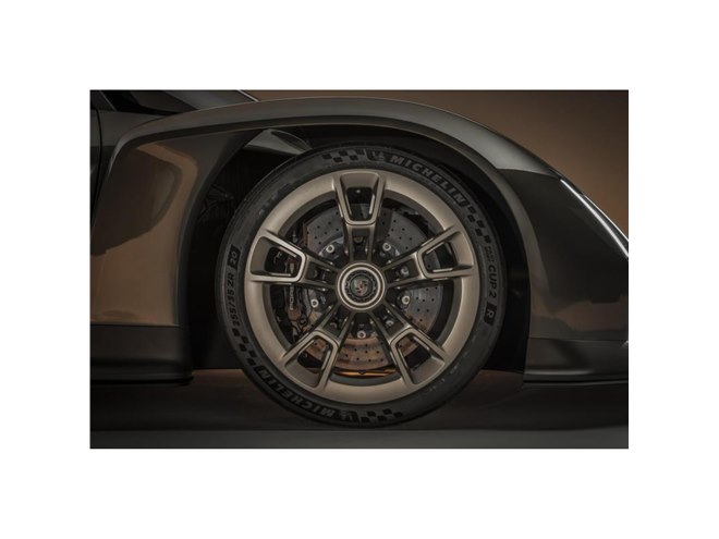 ポルシェが2シーターのハイパー電気自動車「ミッションX」を発表