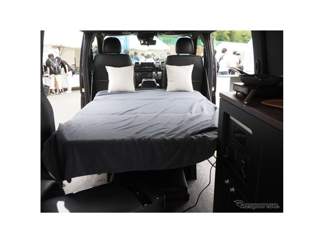 ベッドマット要らずでシートが1900mmのベッドに、日本初「モビフレーム