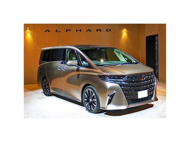 トヨタが高級ミニバンの新型「アルファード／ヴェルファイア」を
