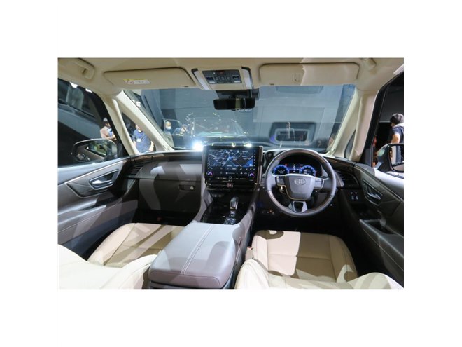 トヨタが高級ミニバンの新型「アルファード／ヴェルファイア」を発売