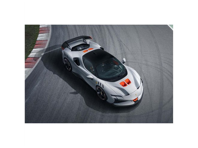 フェラーリの新たな高性能モデル「SF90 XXストラダーレ」「SF90 XX