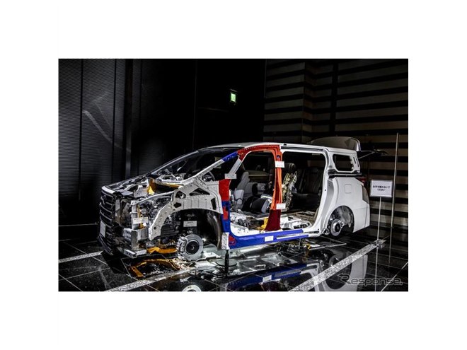 トヨタ アルファード/ヴェルファイア 新型】静粛性や乗り心地を