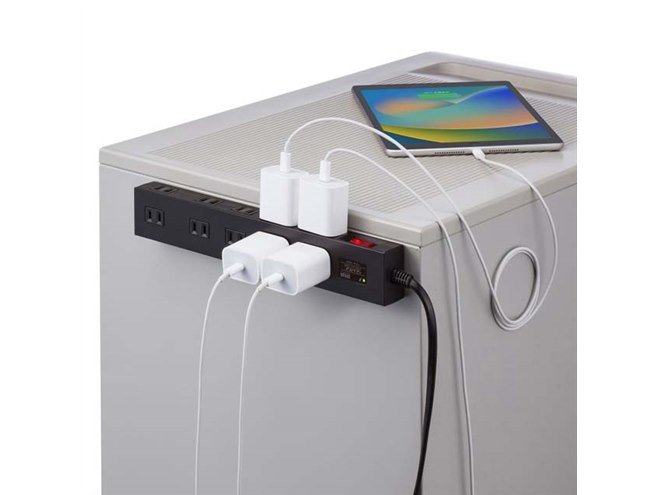 小型ACアダプター10個に対応、雷ガード搭載の「10個口電源タップ